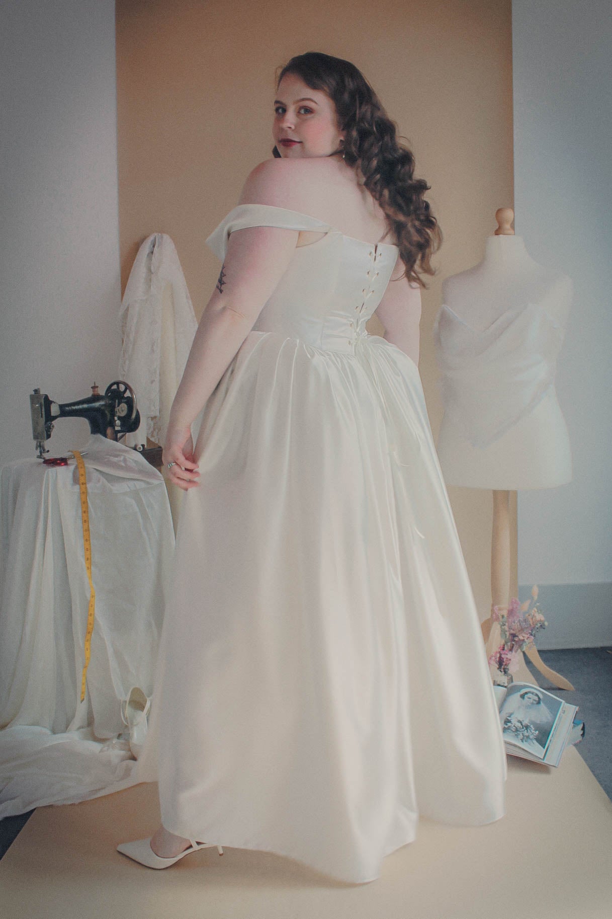 The Swan Corset